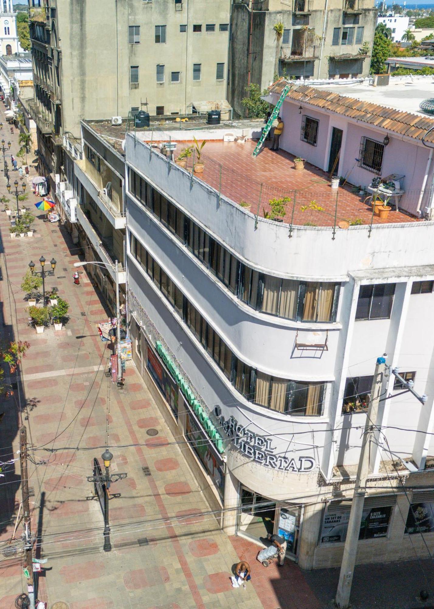 Hotel Libertad At Historic Main Street Santo Domingo Exterior photo